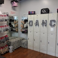 30:11 DanceWear